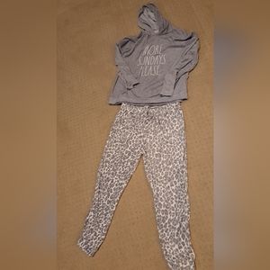 Rae Dunn Pajamas Set